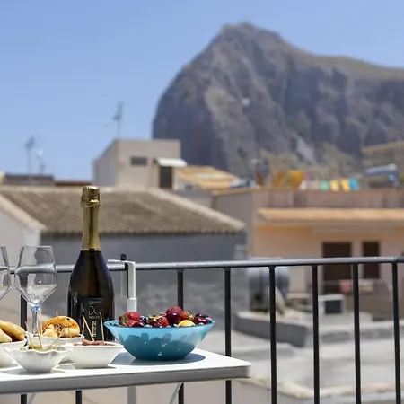 Acquaro Suite Apartments San Vito Lo Capo Buitenkant foto