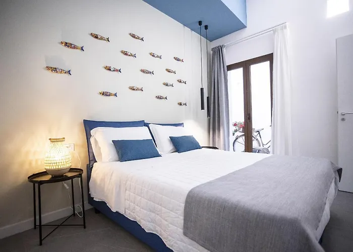 Acquaro Suite Apartments