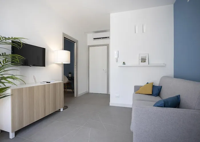 Acquaro Suite Apartments