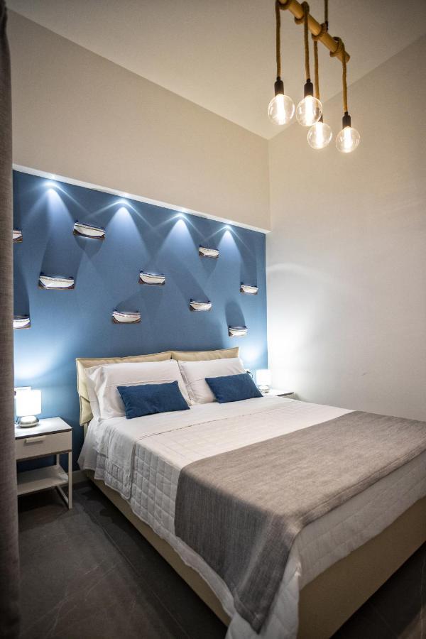 Acquaro Apartment *