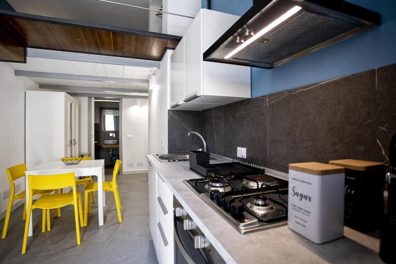 Acquaro Apartment *