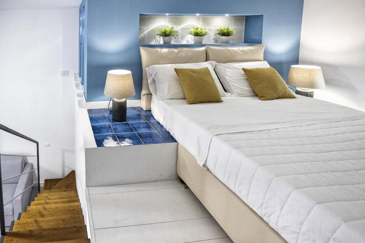 Acquaro Apartment *